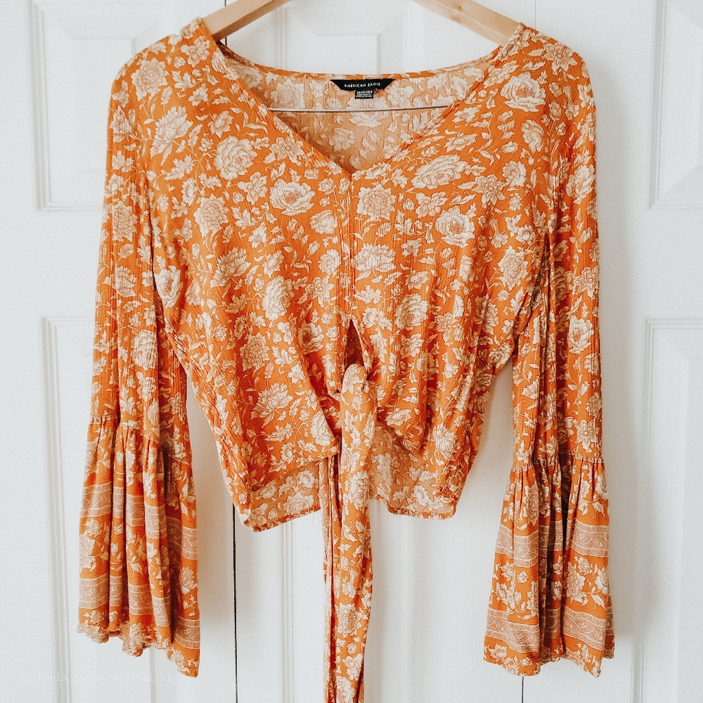 AE 70s style retro floral top